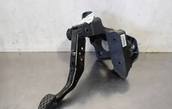 Seat Ibiza IV (6J,6P) Brake pedal 6R1721058