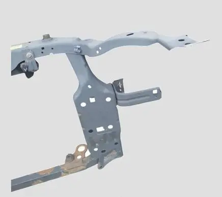 Nissan Qashqai Radiator support slam panel