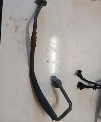 Volvo V60 Air conditioning (A/C) pipe/hose 31332531