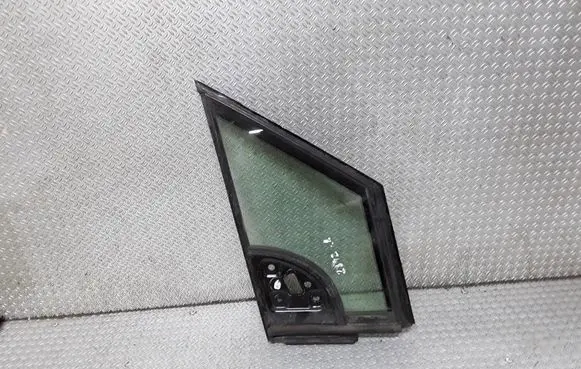 Nissan Prairie Front door vent window glass four-door 