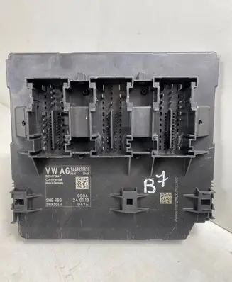 Volkswagen PASSAT B7 Comfort/convenience module 3AA937087G BCMPQ47 5WK50414