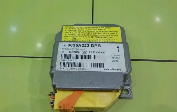 Mitsubishi Colt Airbag control unit/module 0285010690