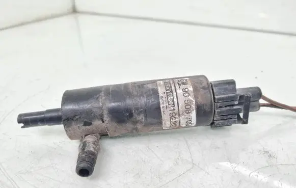 Opel Vectra C Headlight washer pump 90508709