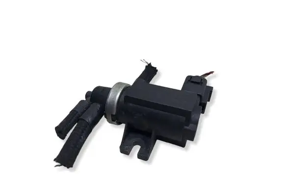 Volkswagen PASSAT B5 Turbo solenoid valve 1J0906627KASACJ 1J0906627