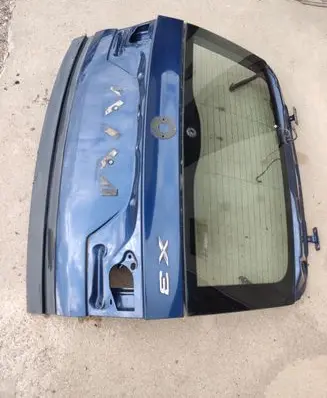Tailgate/trunk/boot lid