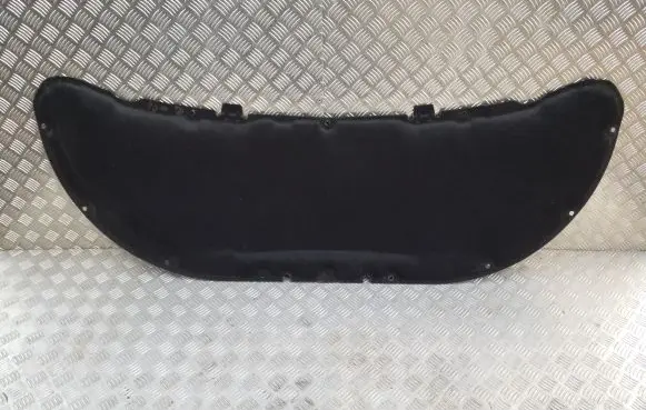 Engine bonnet/hood sound/heat insulation