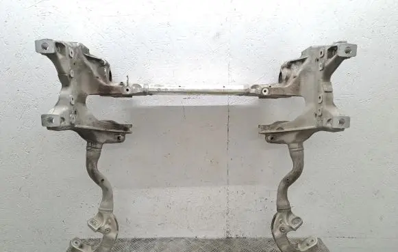 Audi Q7 4M Front subframe 4M0399315L