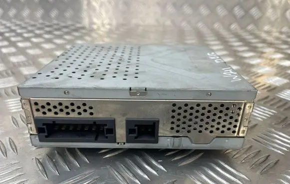 Mercedes-Benz E W211 Sound amplifier A2118274242