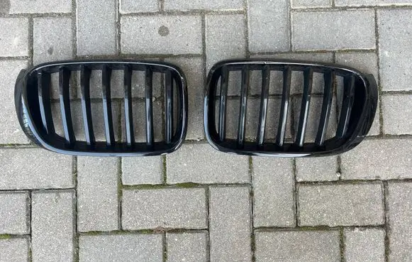 BMW X4 F26 Front bumper upper radiator grill 27110