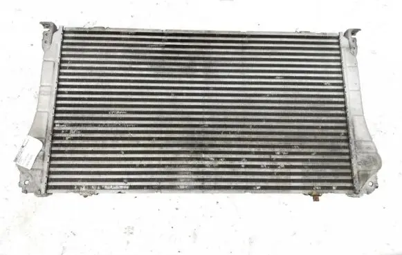 Toyota Auris 150 Intercooler radiator