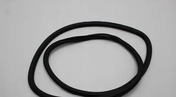 Volkswagen Jetta VI Rubber seal loading door 5C6867914H