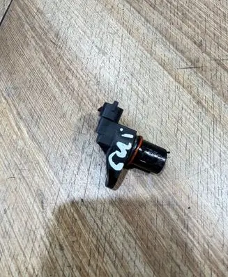 Mercedes-Benz E W211 Camshaft position sensor A0051531328