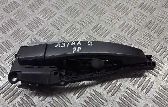 Opel Astra J Front door exterior handle/bracket 