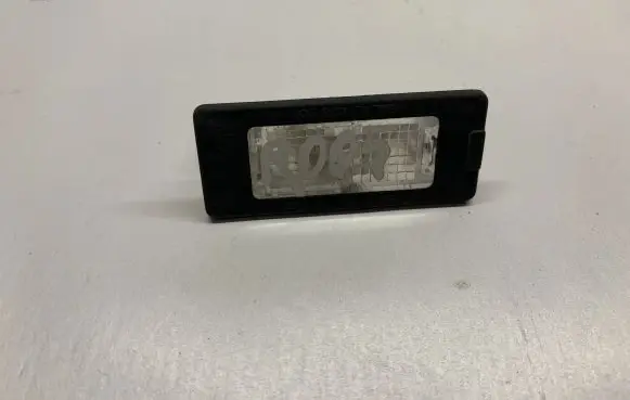 Volkswagen Touareg II Number plate light 5N094302