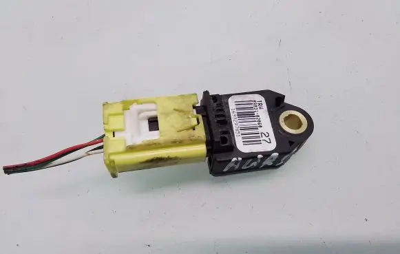 Toyota Auris 150 Airbag deployment crash/impact sensor 8983102060