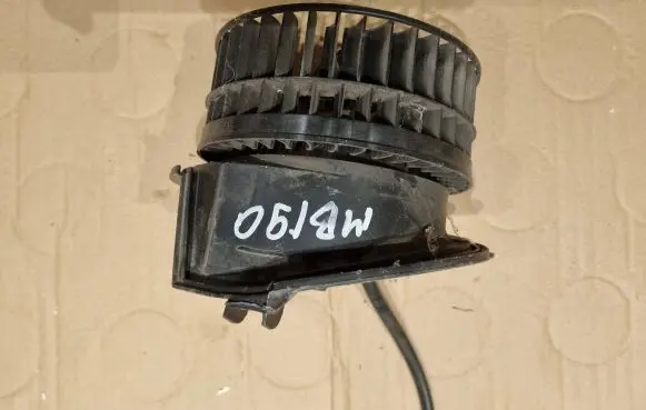 Mercedes-Benz 190 W201 Heater fan/blower 9148457