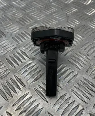 BMW 3 E90 E91 Oil level sensor 7501786