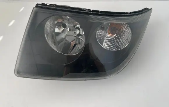 Volkswagen Crafter Headlight/headlamp 9068200161 2E1941016