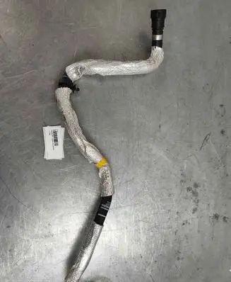 Volvo XC60 Engine coolant pipe/hose 32252375 31368321