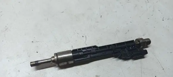 BMW X3 F25 Fuel injector 7639994