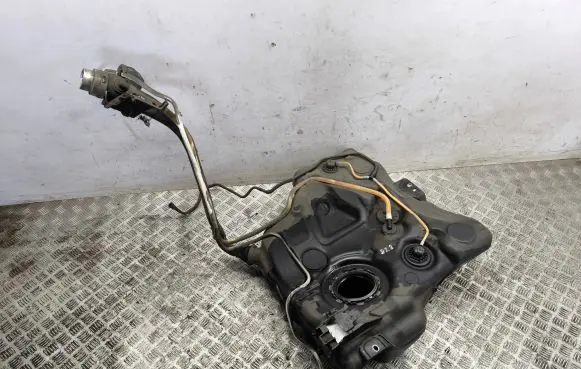 Volkswagen Golf VIII Fuel tank 5WA201021JL