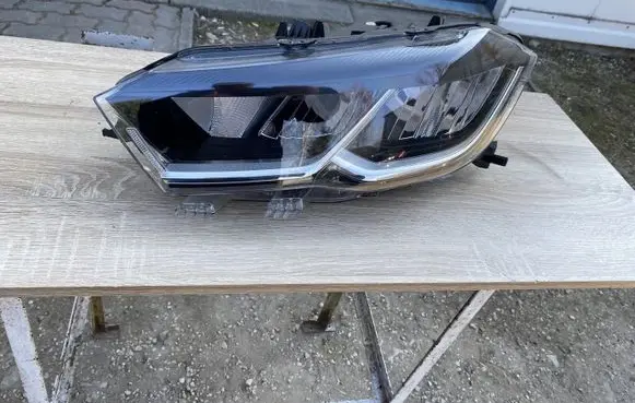 Volkswagen Polo VI Headlight/headlamp 2G1941005D