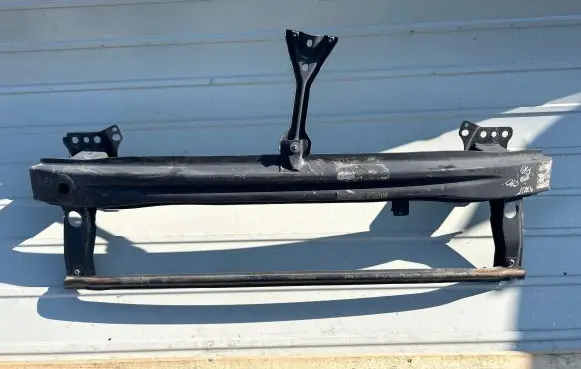 Volkswagen Caddy Front bumper cross member