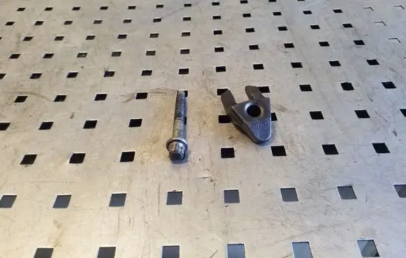 Citroen DS4 Fuel Injector clamp holder