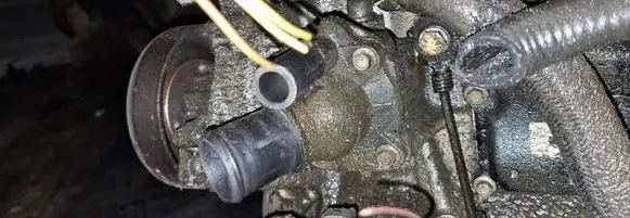 Mazda CX-7 Engine coolant pipe/hose