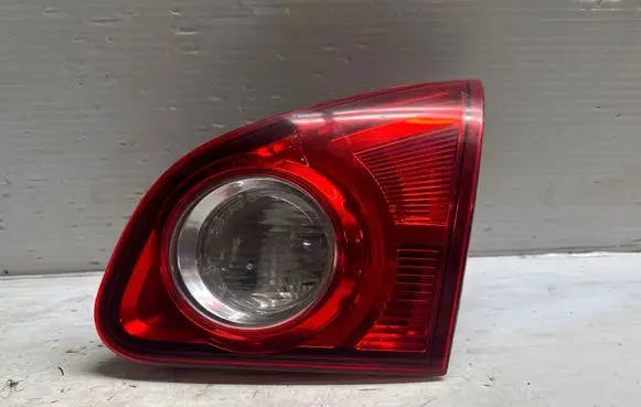 Nissan Qashqai Tailgate rear/tail lights 