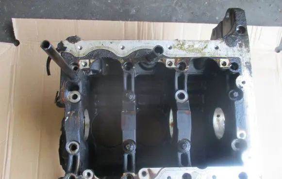 Opel Corsa C Engine block Z10XEP