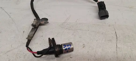 Suzuki Swift I Crankshaft speed sensor 