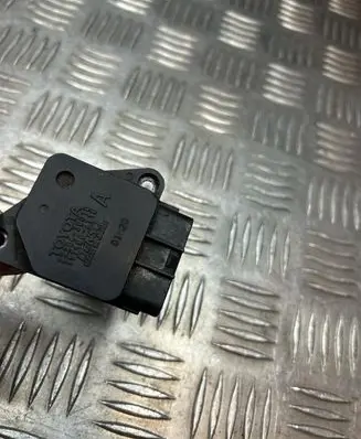 Toyota Avensis T250 Mass air flow meter 2220430010 1974002110