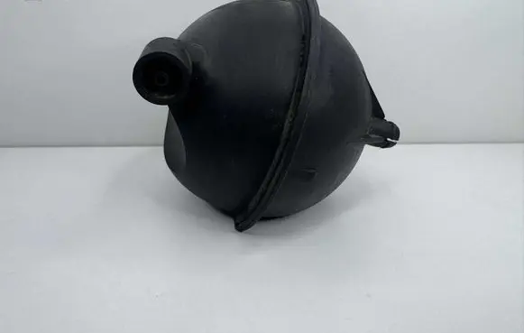 Volkswagen Golf VI Vacuum air tank 7M0129808 97VW9J442AA SBZ02ADD