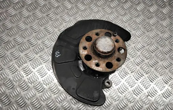 Mercedes-Benz E W212 Front wheel hub