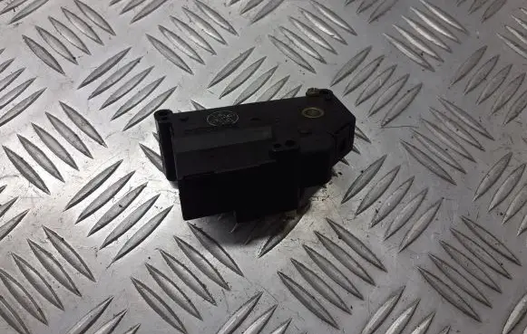 Honda CR-V A/C air flow flap actuator/motor 063700-5872