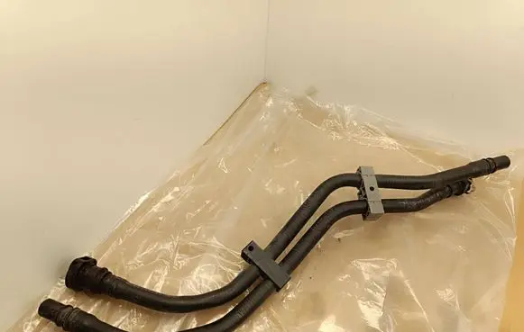 KIA EV6 Electric car engine cooling hoses/pipes 