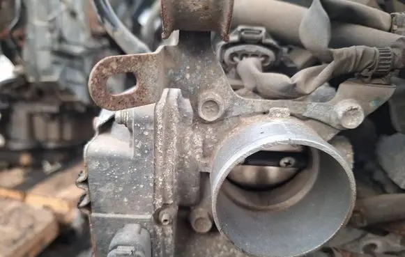 Mitsubishi Colt Throttle valve