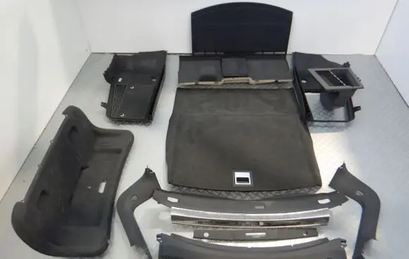 Volkswagen Phaeton Trunk/boot floor carpet liner 
