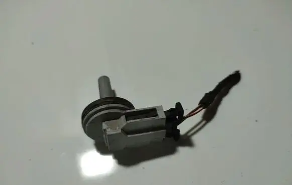 Volkswagen Bora Interior temperature sensor 1J0907543A