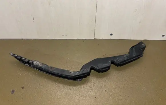 Skoda Octavia Mk2 (1Z) Front bumper mounting bracket 1Z0807184A 1Z0807184