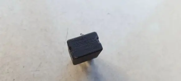 Renault Laguna II Other relay 7700414484