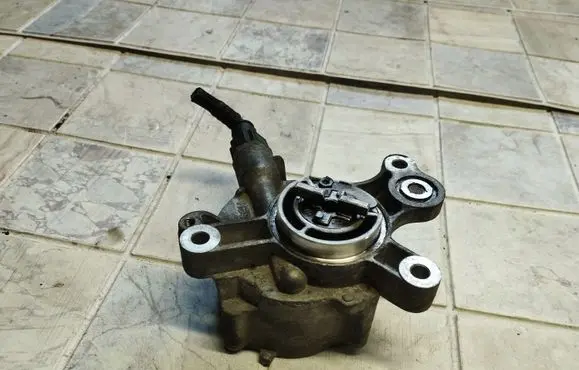 Vacuum pump