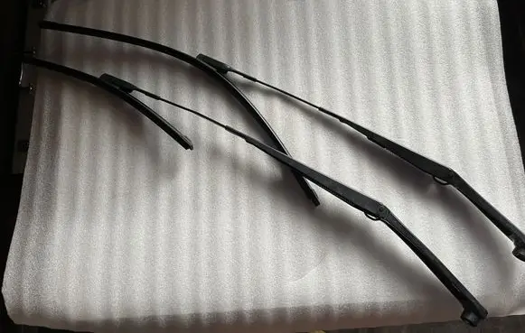 Hyundai Tucson IV NX4 Windshield/front glass wiper blade 