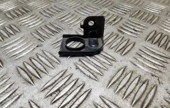 Honda CR-V Radiator mount bracket