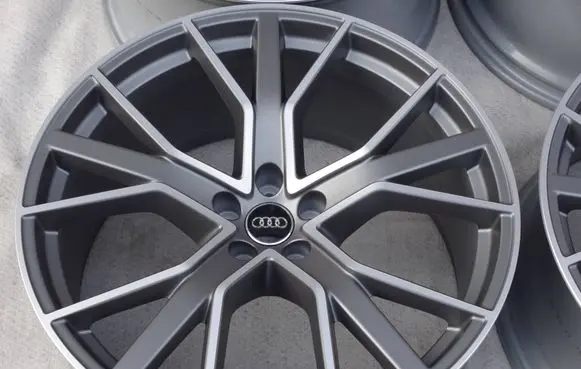 Audi SQ7 R22 alloy rim 4M0601025CP