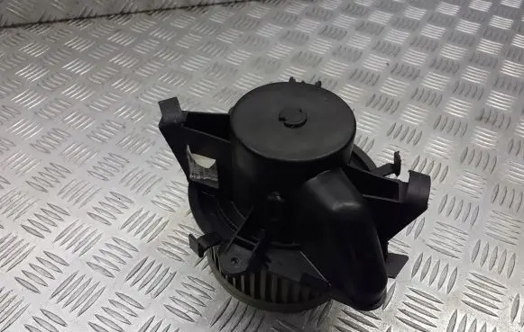 Fiat Punto (188) Front door blower motor 07353372850