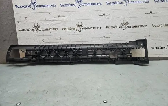 Porsche Cayenne (92A) Other trunk/boot trim element 7P0863600A