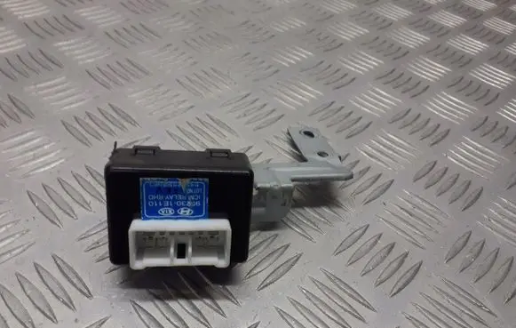 KIA Rio Door control unit/module