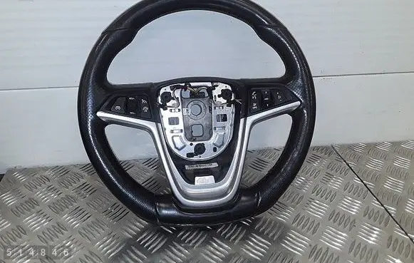 Opel Zafira C Steering wheel 13365200